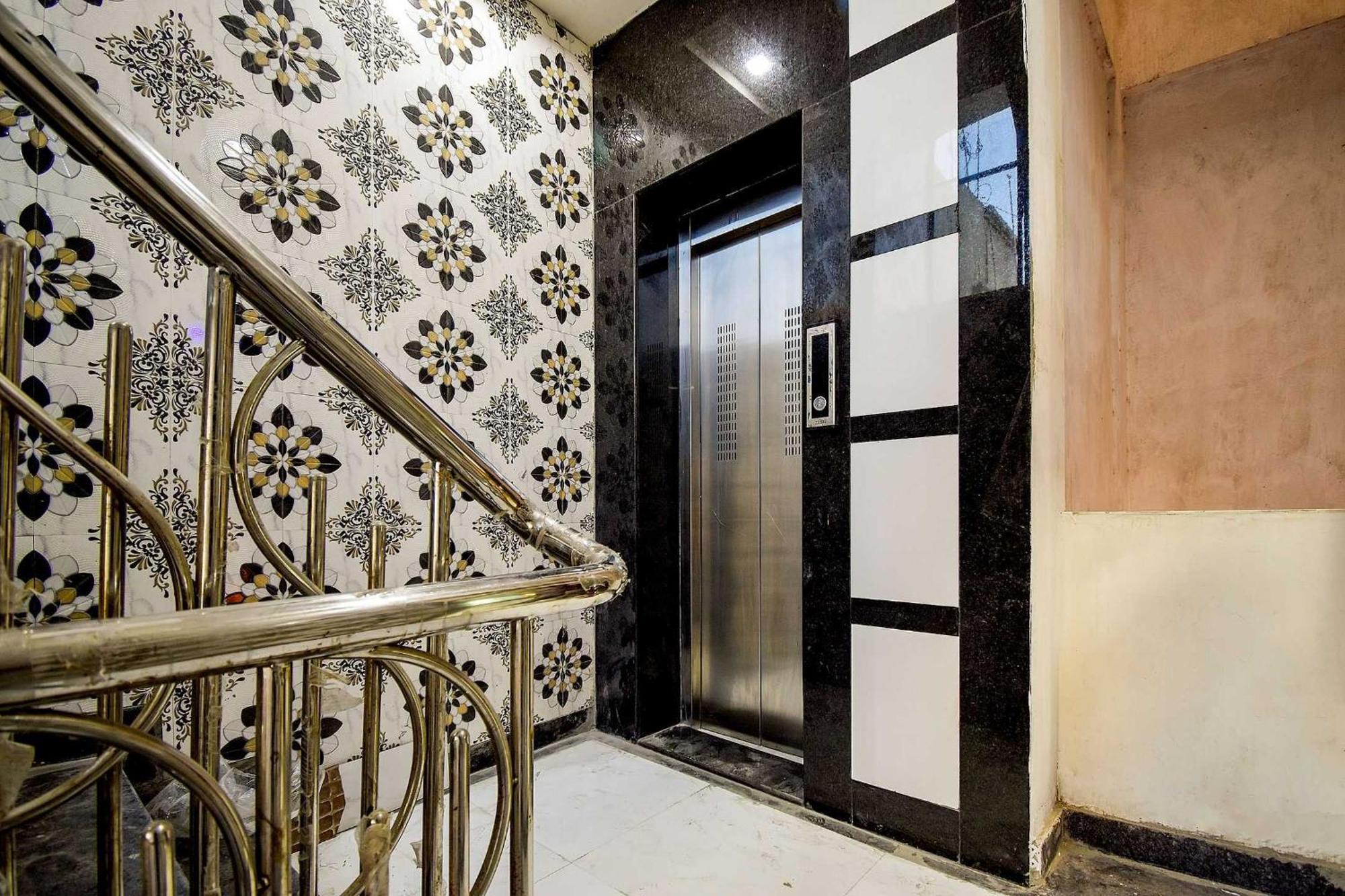 Oyo Flagship Mariyam Service Apartments Nagpur Extérieur photo
